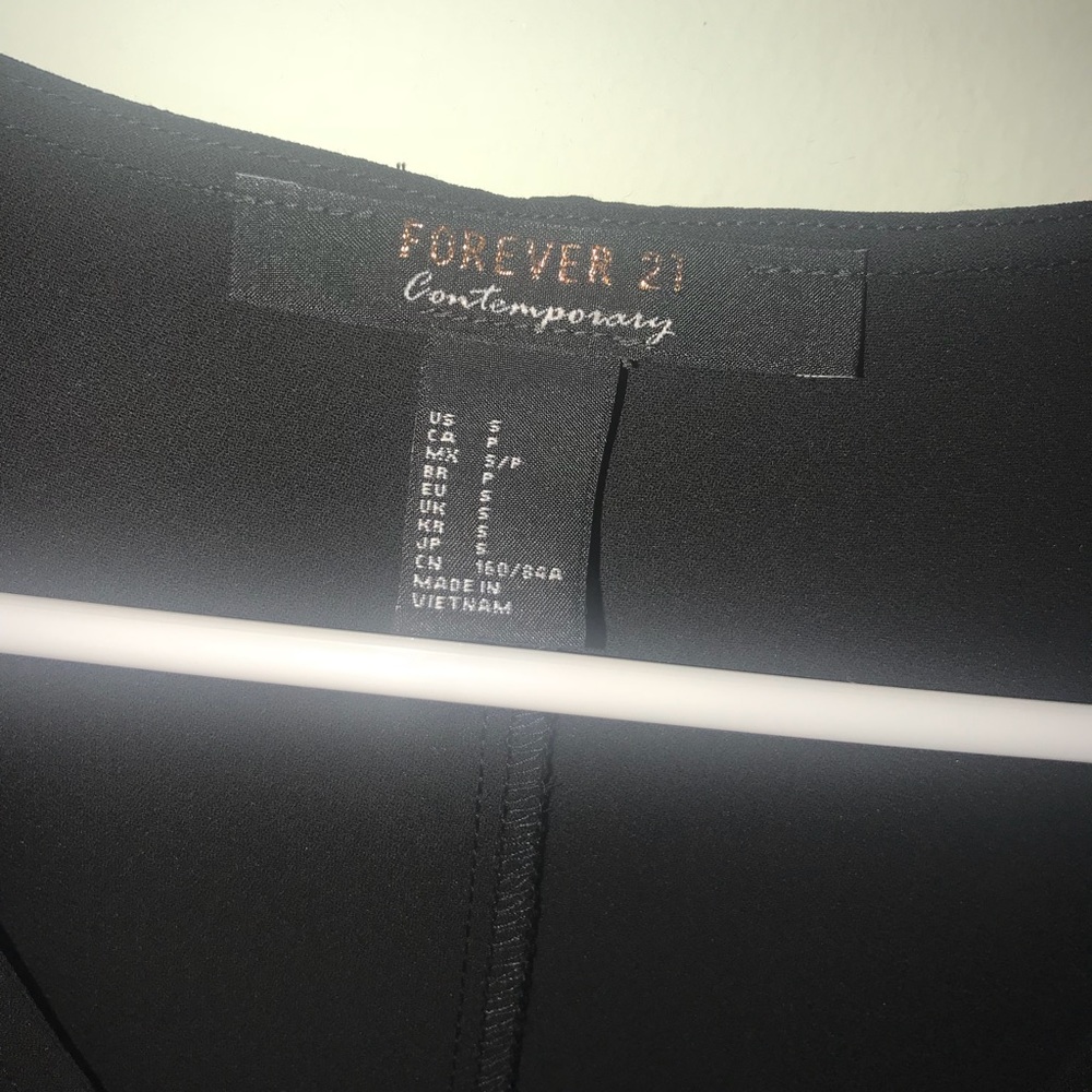Never worn! - Picture 2 of 3
